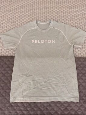 Men’s Lululemon x Peloton Tshirt